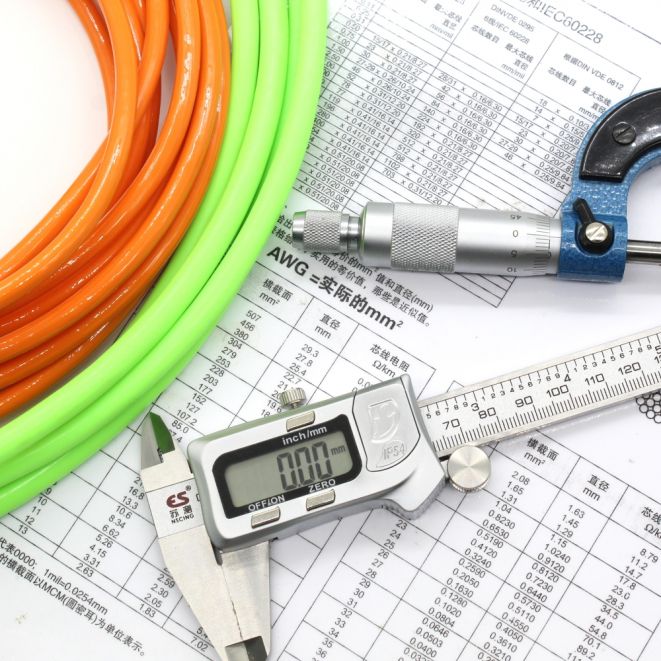 Somos su socio de confianza en cables flexibles personalizados.